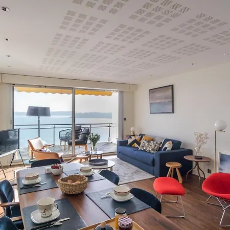 Apartment De Bon Matin - Au Dessus De L'hotel Castelbrac