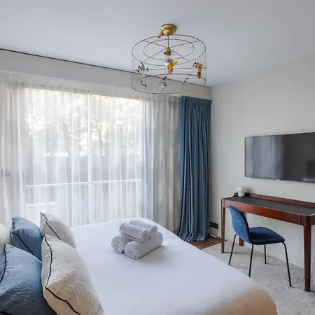 De Bon Matin - Au Dessus De L'hotel Castelbrac * Dinard